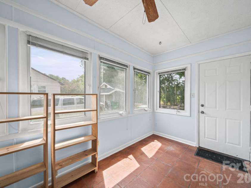 3029 Rosehill Drive, Charlotte, NC 28212.  MLS# CAR4417445, YatesRealty ID 54036. 