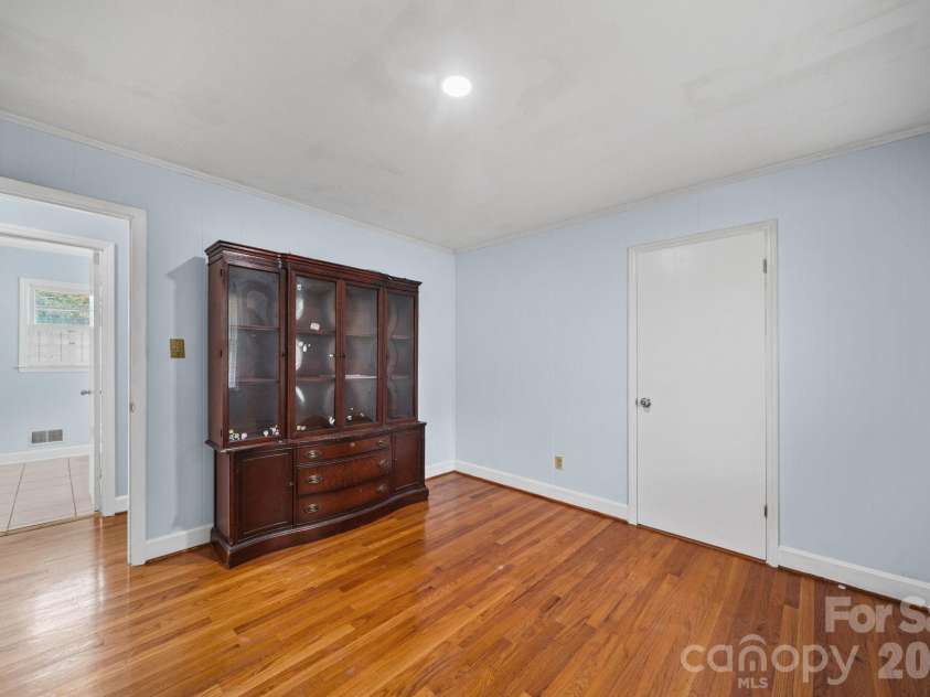 3029 Rosehill Drive, Charlotte, NC 28212.  MLS# CAR4417445, YatesRealty ID 54036. Bed Room 1