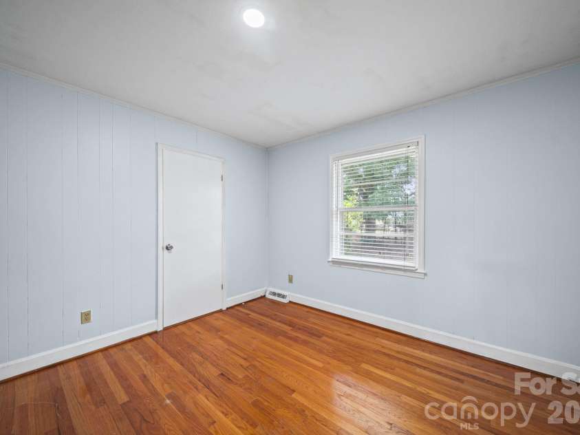 3029 Rosehill Drive, Charlotte, NC 28212.  MLS# CAR4417445, YatesRealty ID 54036. Bed Room 2