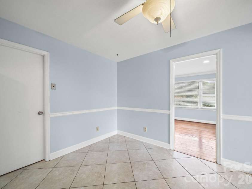 3029 Rosehill Drive, Charlotte, NC 28212.  MLS# CAR4417445, YatesRealty ID 54036. Dining area