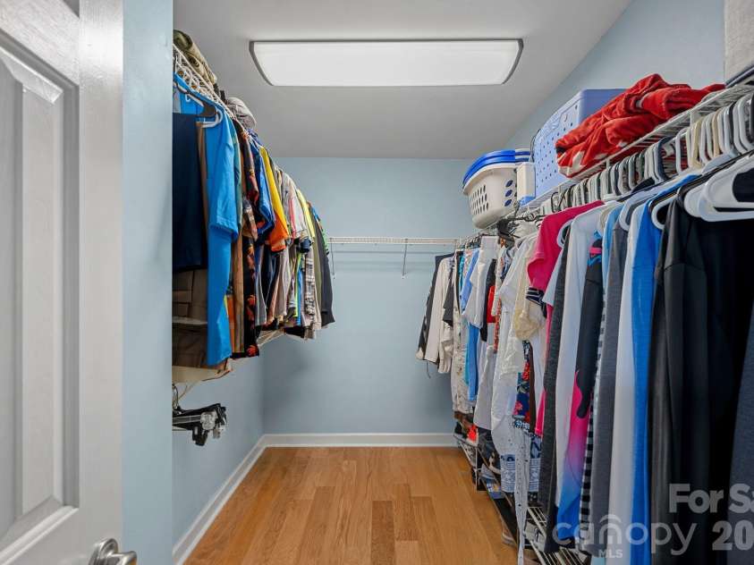 103 Pier 33 Drive, Mooresville, NC 28117.  MLS# CAR4403994, YatesRealty ID 54037. Primary Closet