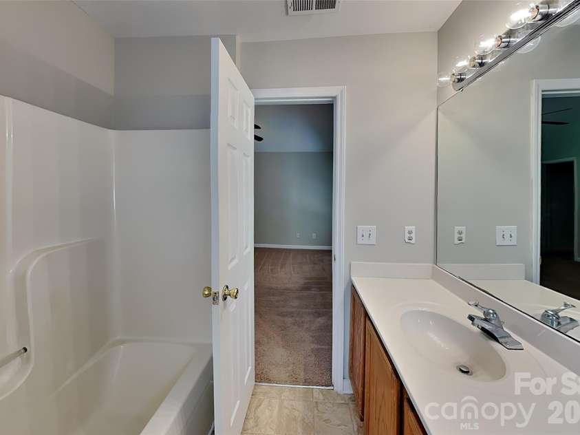 128 Julia Street, Mount Holly, NC 28120.  MLS# CAR4430176, YatesRealty ID 54039. 