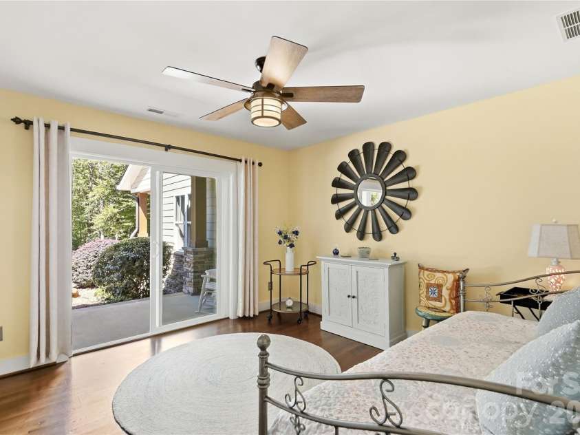 317 Windmill Lane, Waxhaw, NC 28173.  MLS# CAR4429362, YatesRealty ID 54041. 1st bedroom split plan with front entry