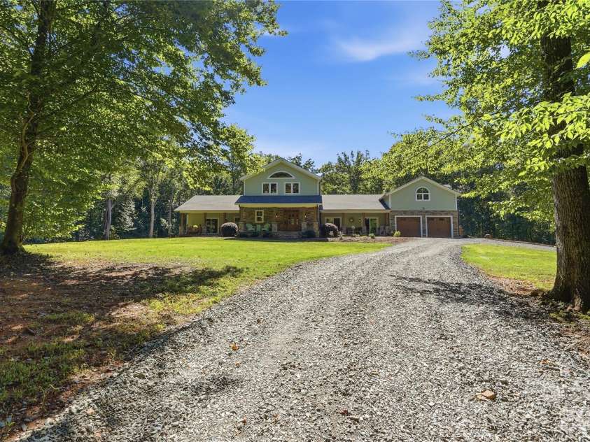 317 Windmill Lane, Waxhaw, NC 28173.  MLS# CAR4429362, YatesRealty ID 54041. 
