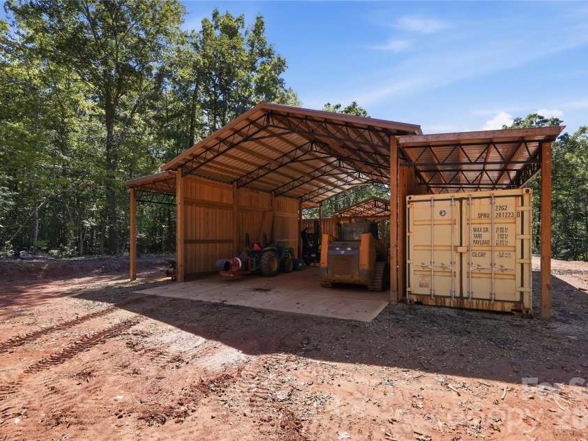 317 Windmill Lane, Waxhaw, NC 28173.  MLS# CAR4429362, YatesRealty ID 54041. Additional pole barn outbuilding structure