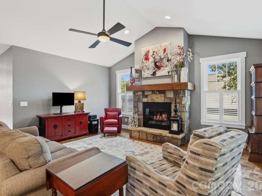 100 Barnrock Drive, Mills River, NC 28759.  MLS# CAR4429415, YatesRealty ID 54043. 