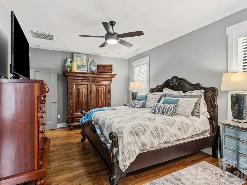 100 Barnrock Drive, Mills River, NC 28759.  MLS# CAR4429415, YatesRealty ID 54043. 