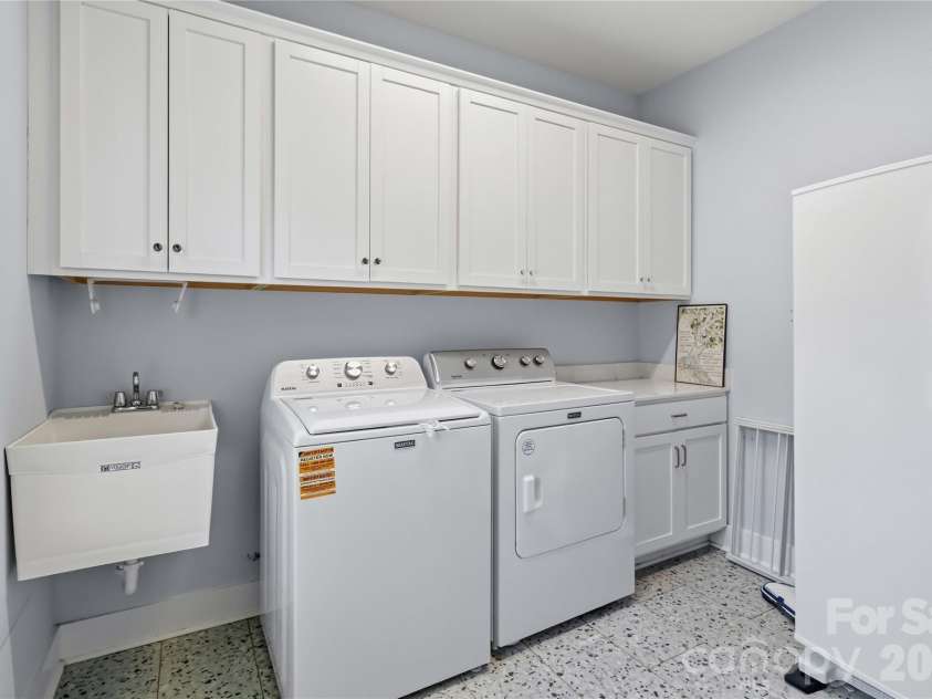 418 Kingsburry Road, Clover, SC 29710.  MLS# CAR4429491, YatesRealty ID 54044. 