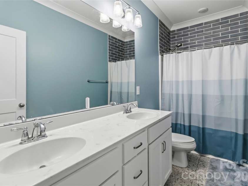 418 Kingsburry Road, Clover, SC 29710.  MLS# CAR4429491, YatesRealty ID 54044. 