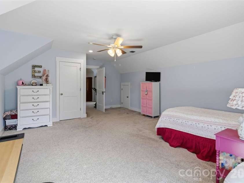 418 Kingsburry Road, Clover, SC 29710.  MLS# CAR4429491, YatesRealty ID 54044. 