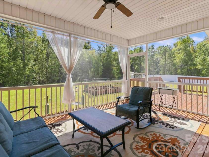 418 Kingsburry Road, Clover, SC 29710.  MLS# CAR4429491, YatesRealty ID 54044. 