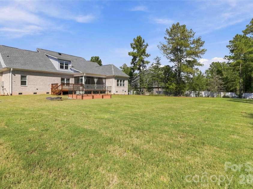418 Kingsburry Road, Clover, SC 29710.  MLS# CAR4429491, YatesRealty ID 54044. 