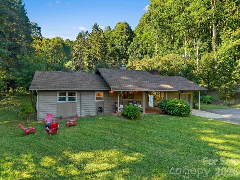 537 Winchester Creek Road, Waynesville, NC 28786.  MLS# CAR4429547, YatesRealty ID 54045. 