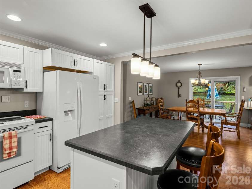 537 Winchester Creek Road, Waynesville, NC 28786.  MLS# CAR4429547, YatesRealty ID 54045. 