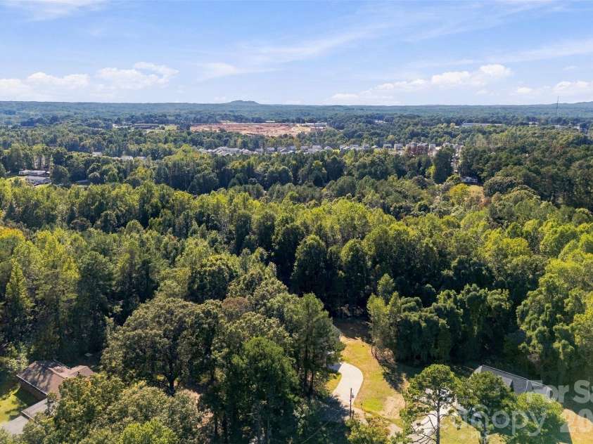 152 Mccarver Road, Gastonia, NC 28056.  MLS# CAR4424843, YatesRealty ID 54046. 