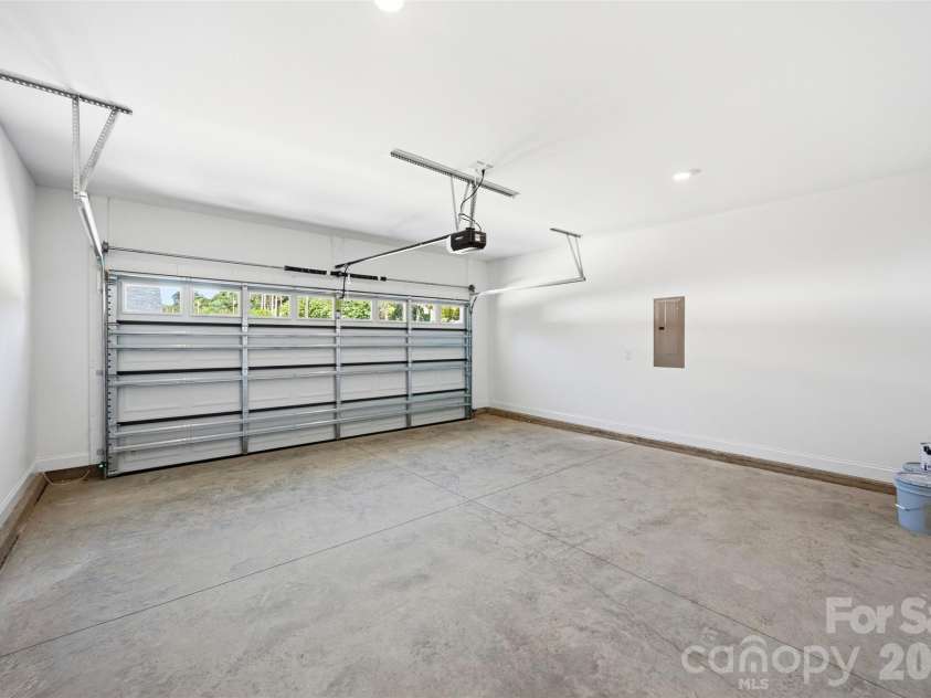 152 Mccarver Road, Gastonia, NC 28056.  MLS# CAR4424843, YatesRealty ID 54046. 