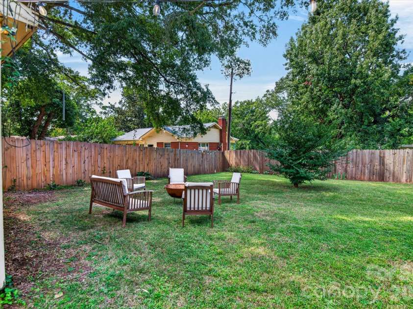 3857 Whitehall Drive, Charlotte, NC 28208.  MLS# CAR4430145, YatesRealty ID 54047. 