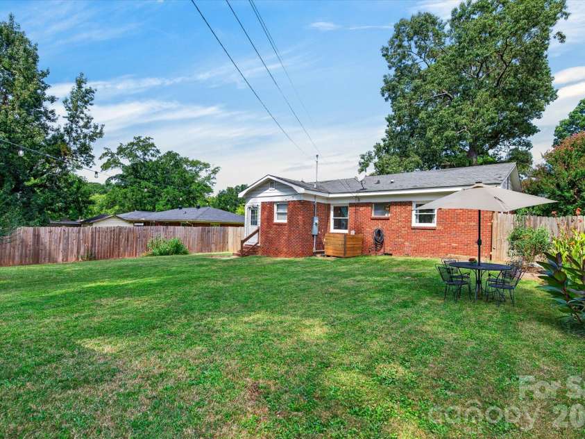 3857 Whitehall Drive, Charlotte, NC 28208.  MLS# CAR4430145, YatesRealty ID 54047. 