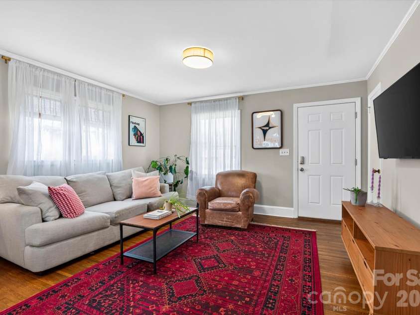 3857 Whitehall Drive, Charlotte, NC 28208.  MLS# CAR4430145, YatesRealty ID 54047. 