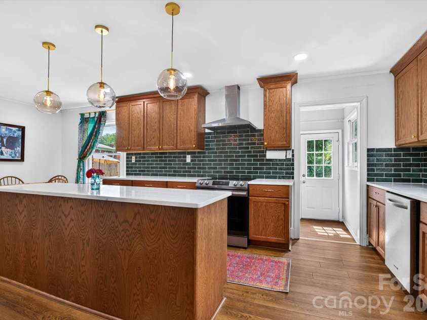 3857 Whitehall Drive, Charlotte, NC 28208.  MLS# CAR4430145, YatesRealty ID 54047. 