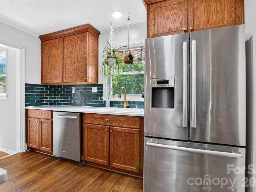 3857 Whitehall Drive, Charlotte, NC 28208.  MLS# CAR4430145, YatesRealty ID 54047. 
