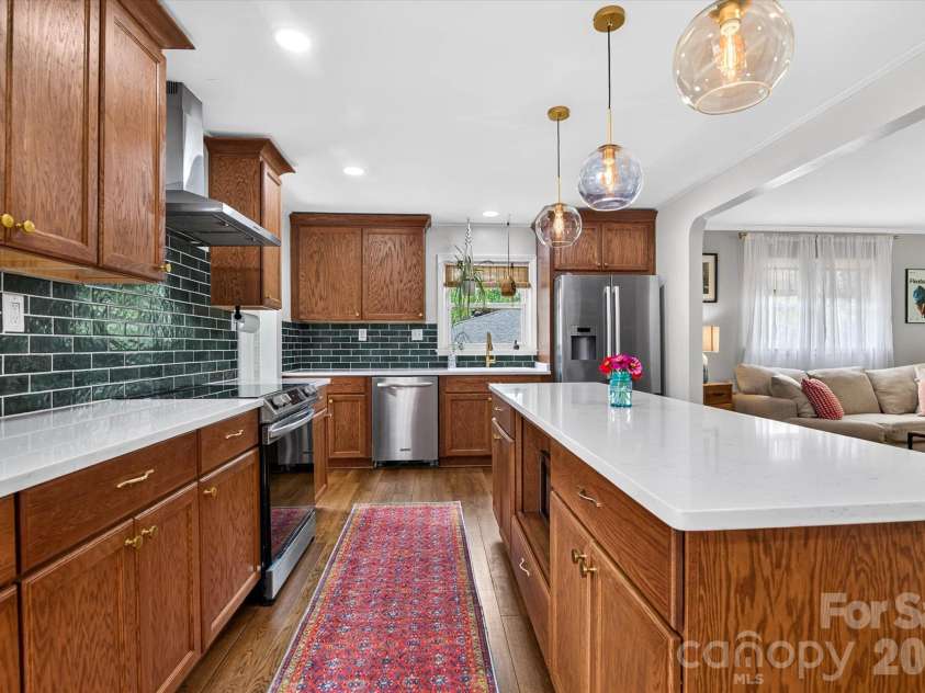 3857 Whitehall Drive, Charlotte, NC 28208.  MLS# CAR4430145, YatesRealty ID 54047. 