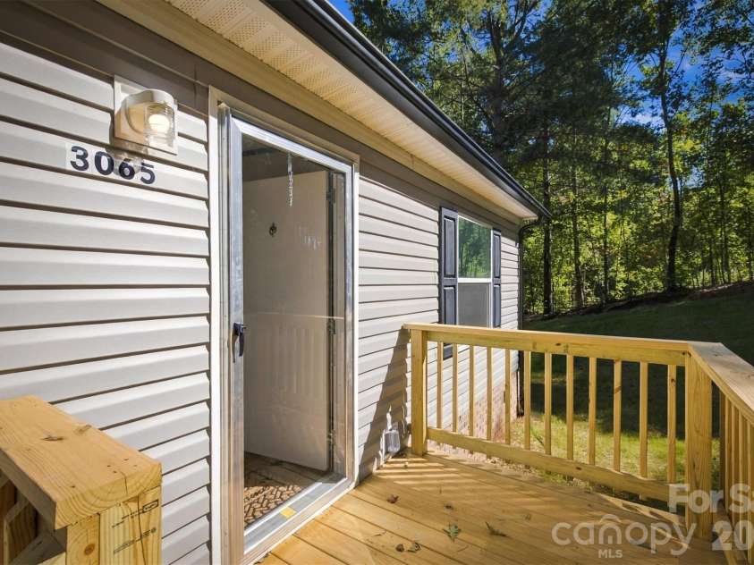 3065 Joshua Trail, Lenoir, NC 28645.  MLS# CAR4426454, YatesRealty ID 54048. 