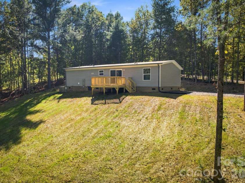3065 Joshua Trail, Lenoir, NC 28645.  MLS# CAR4426454, YatesRealty ID 54048. 