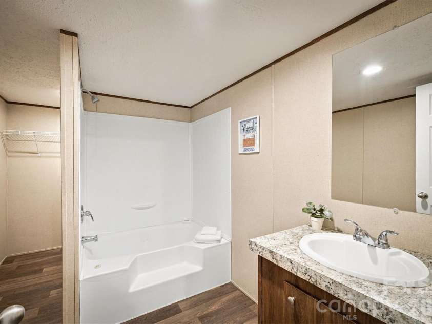3065 Joshua Trail, Lenoir, NC 28645.  MLS# CAR4426454, YatesRealty ID 54048. Primary Ensuite Bath