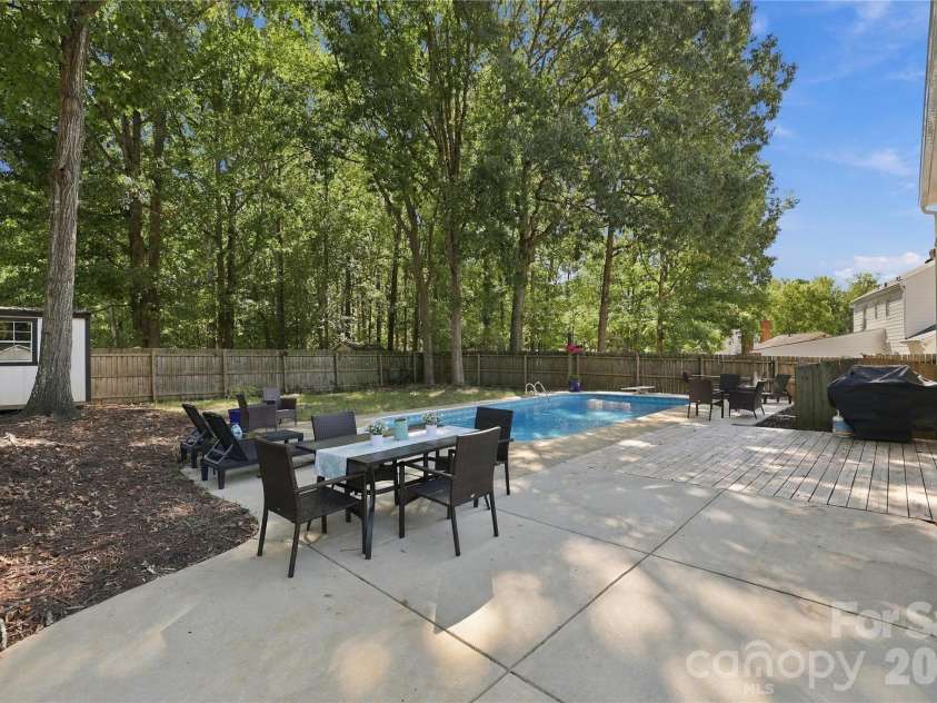 603 Winter Wood Drive, Matthews, NC 28105.  MLS# CAR4430174, YatesRealty ID 54050. 