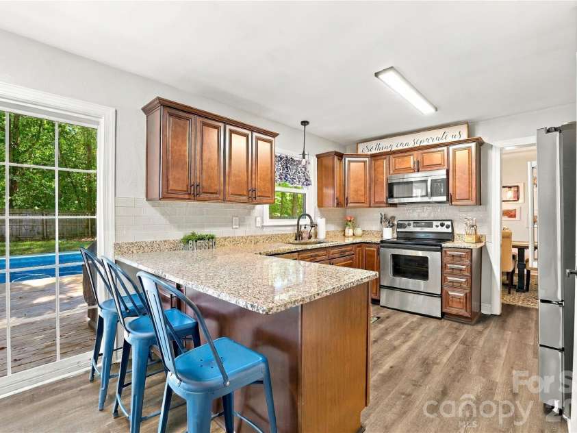 603 Winter Wood Drive, Matthews, NC 28105.  MLS# CAR4430174, YatesRealty ID 54050. 
