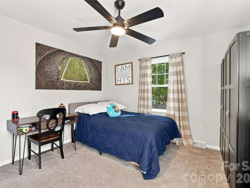 603 Winter Wood Drive, Matthews, NC 28105.  MLS# CAR4430174, YatesRealty ID 54050. 