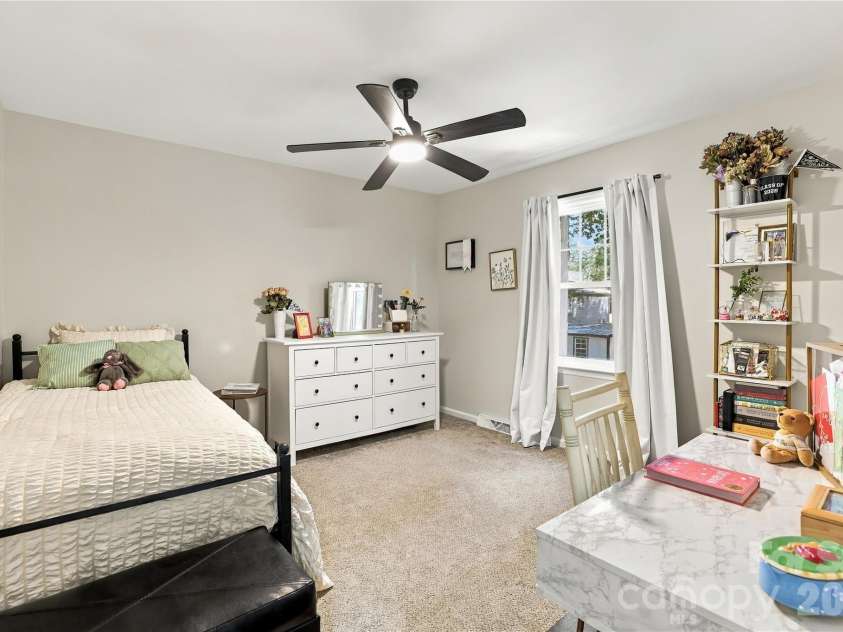 603 Winter Wood Drive, Matthews, NC 28105.  MLS# CAR4430174, YatesRealty ID 54050. 