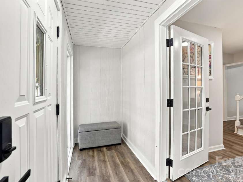 603 Winter Wood Drive, Matthews, NC 28105.  MLS# CAR4430174, YatesRealty ID 54050. 