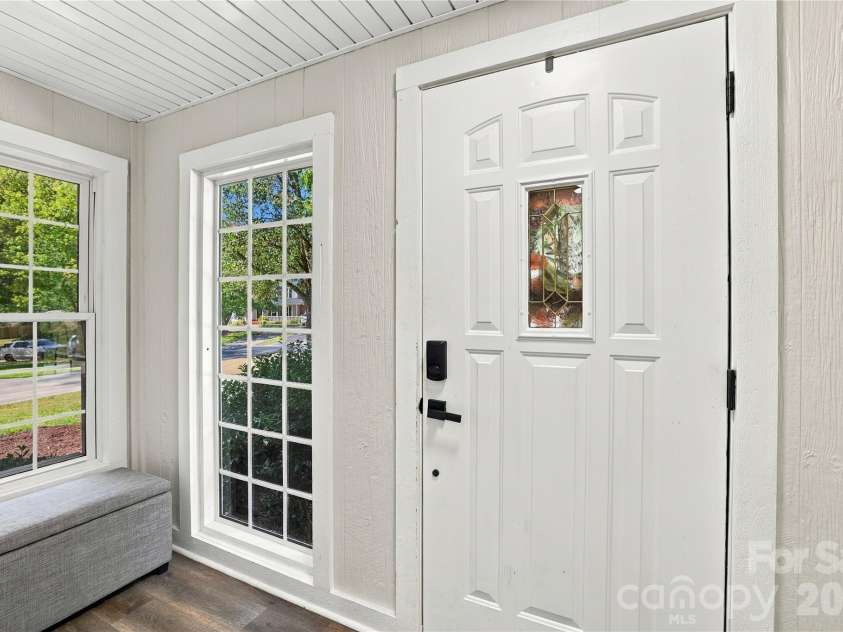 603 Winter Wood Drive, Matthews, NC 28105.  MLS# CAR4430174, YatesRealty ID 54050. 