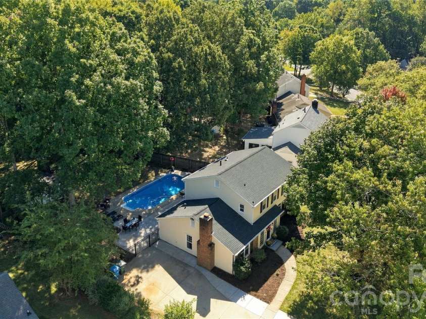 603 Winter Wood Drive, Matthews, NC 28105.  MLS# CAR4430174, YatesRealty ID 54050. 