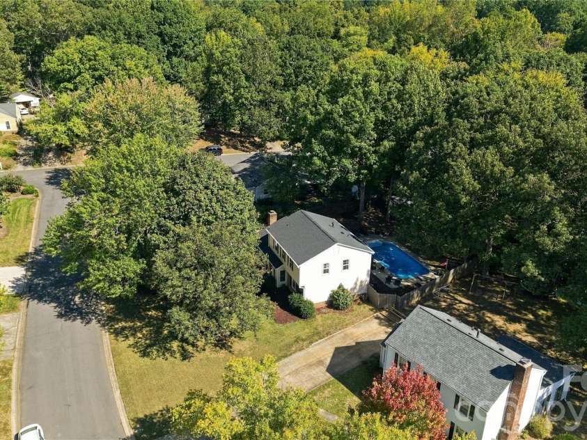 603 Winter Wood Drive, Matthews, NC 28105.  MLS# CAR4430174, YatesRealty ID 54050. 