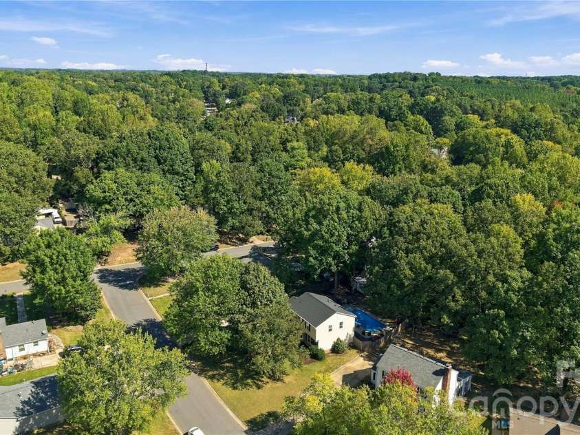 603 Winter Wood Drive, Matthews, NC 28105.  MLS# CAR4430174, YatesRealty ID 54050. 