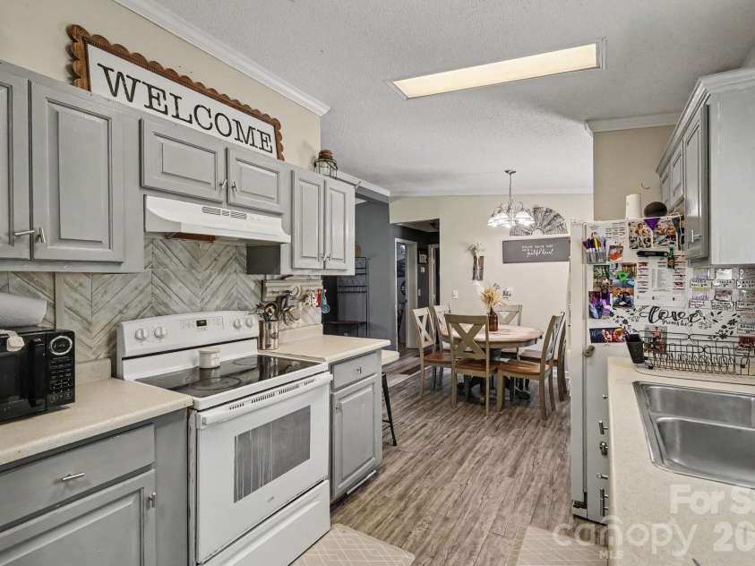 198 Smith Clemmer Road, Mount Holly, NC 28120.  MLS# CAR4417179, YatesRealty ID 54051. 