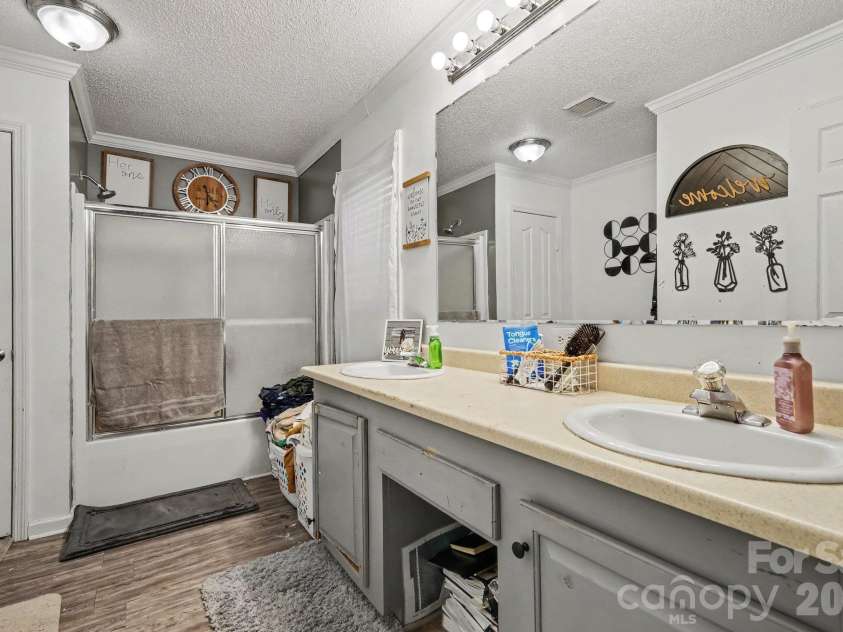 198 Smith Clemmer Road, Mount Holly, NC 28120.  MLS# CAR4417179, YatesRealty ID 54051. 