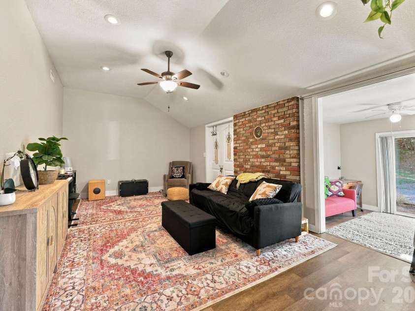 16 Warren Creek Road, Candler, NC 28715.  MLS# CAR4427483, YatesRealty ID 54052. 