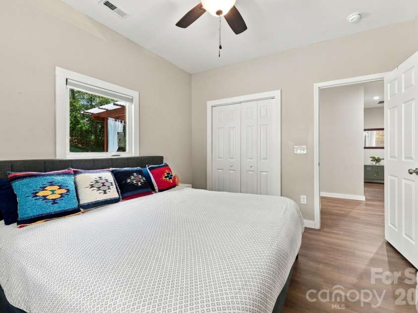 16 Warren Creek Road, Candler, NC 28715.  MLS# CAR4427483, YatesRealty ID 54052. 