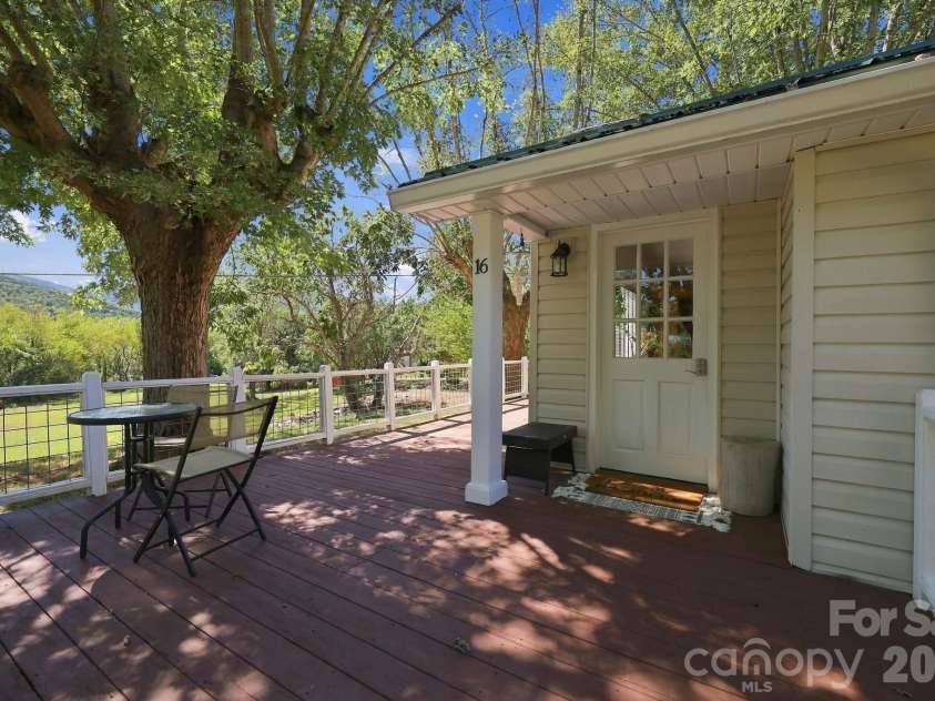 16 Warren Creek Road, Candler, NC 28715.  MLS# CAR4427483, YatesRealty ID 54052. 