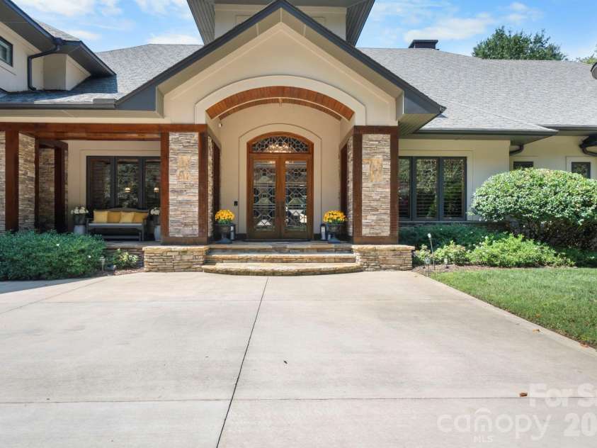 9305 White Ibis Court, Belmont, NC 28012.  MLS# CAR4415295, YatesRealty ID 54053. 