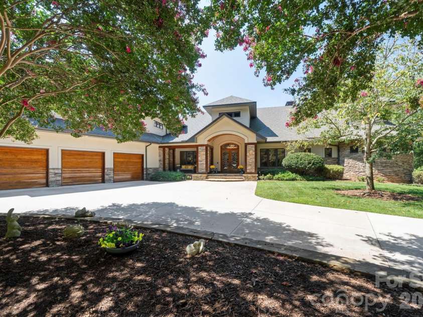9305 White Ibis Court, Belmont, NC 28012.  MLS# CAR4415295, YatesRealty ID 54053. 