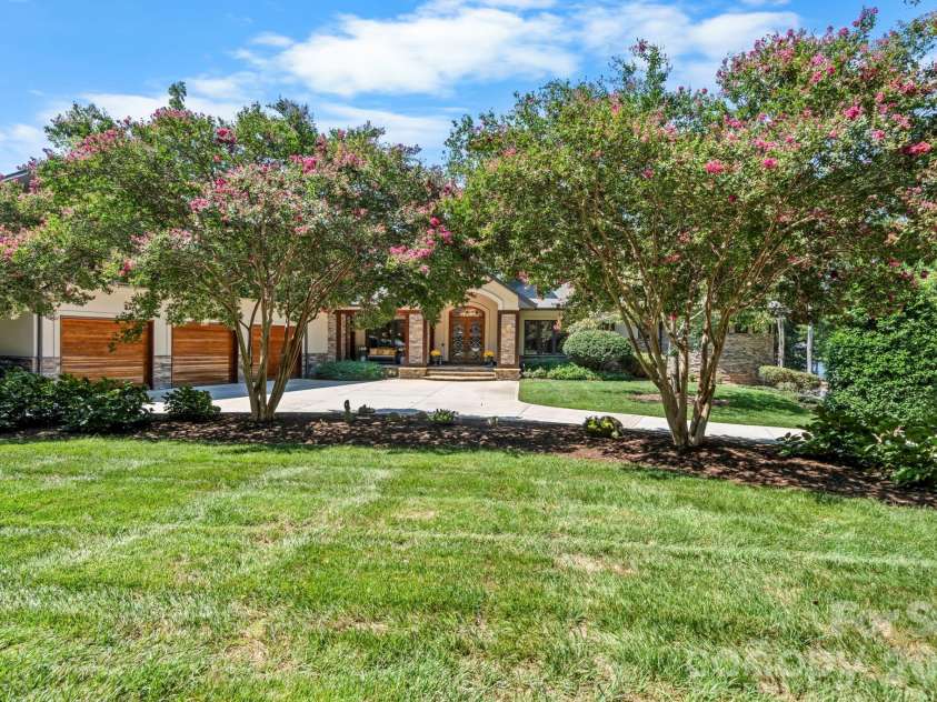 9305 White Ibis Court, Belmont, NC 28012.  MLS# CAR4415295, YatesRealty ID 54053. 