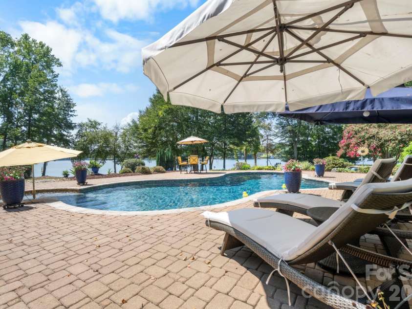 9305 White Ibis Court, Belmont, NC 28012.  MLS# CAR4415295, YatesRealty ID 54053. 