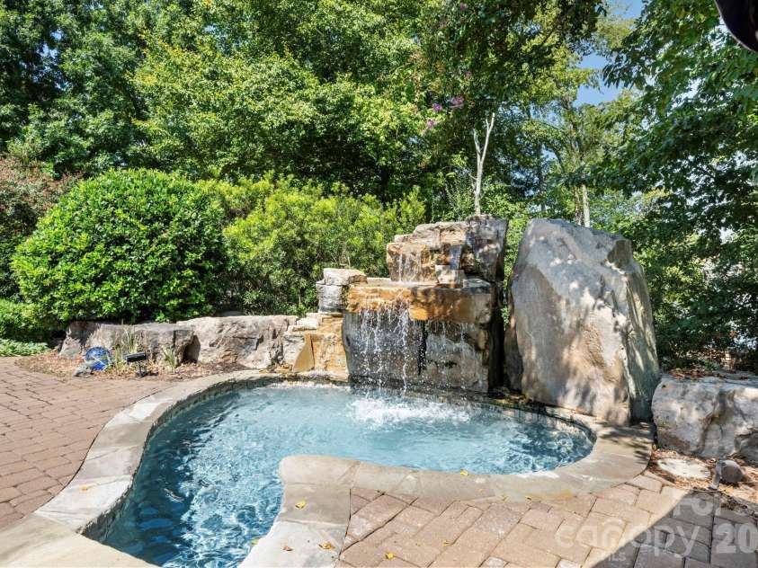 9305 White Ibis Court, Belmont, NC 28012.  MLS# CAR4415295, YatesRealty ID 54053. 