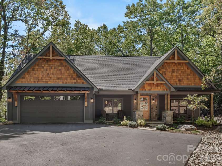 15 Moytoy Lane, Brevard, NC 28712.  MLS# CAR4429647, YatesRealty ID 54054. 