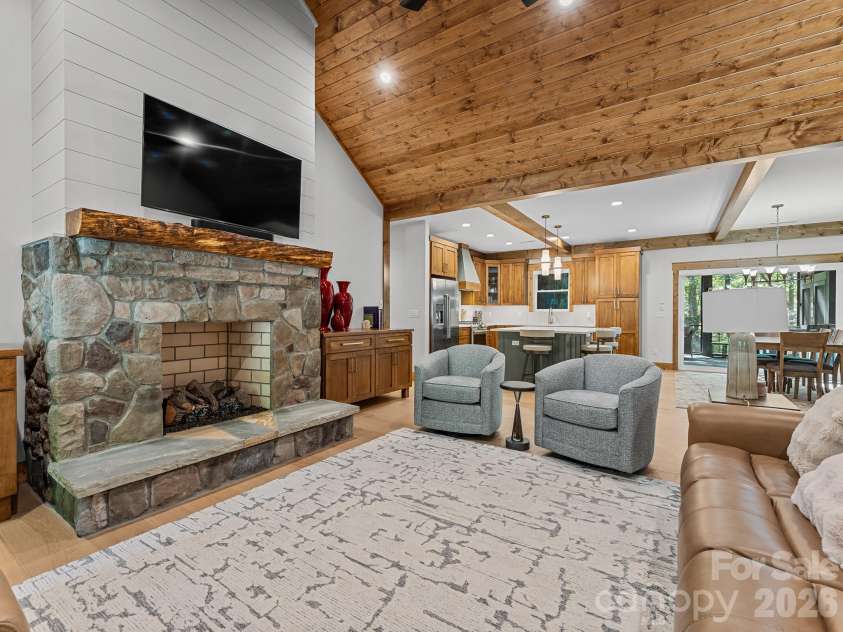15 Moytoy Lane, Brevard, NC 28712.  MLS# CAR4429647, YatesRealty ID 54054. 